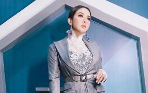 Gara-Gara Kuteks, Syahrini Diejek Jarang Ibadah Hingga Modus Pamer Tas Gucci
