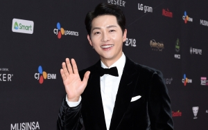 Song Joong Ki Klarifikasi Ucapannya Ambil Peran 'Space Sweepers'  Saat Merasa Menyerah