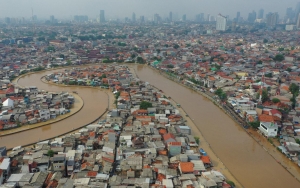 DKI Jakarta Dikepung Banjir, Anies Baswedan Pede Targetkan Surut Dalam 6 Jam
