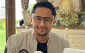 Hengky Kurniawan 'Pak Wabup' Banjir Pujian Usai Beri Hadiah Mas Kawin Untuk 10 Pasangan