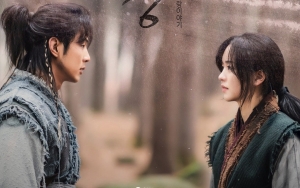 Girang Bisa Casting Ji Soo dan Kim So Hyun, Penulis 'River Where The Moon Rises' Beri Pujian Begini