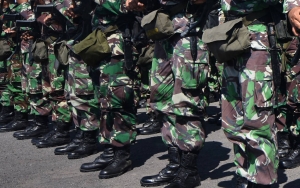 Prajurit TNI Ditembak KKB  Kala Belanja ke Warung di Intan Jaya Papua