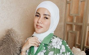 Penampakan Kaki Olla Ramlan Yang Makin Kurus Bikin Khawatir, Diet Atau Banyak Pikiran?