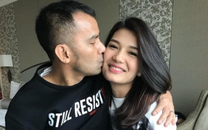 Rayakan Hari Valentine, Duma Riris Beri Kado Moge Untuk Judika