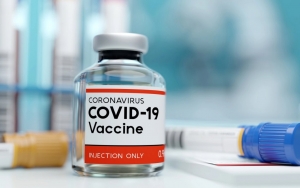 Penolak Vaksin COVID-19 Terancam Tak Dapat Bansos, Kemenkes Beri Klarifikasi