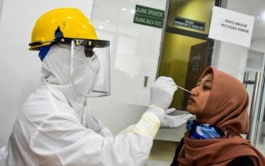 Tingkatkan Tracing COVID-19, Pemkot Tangsel Latih Warga Sebagai Petugas Swab Antigen di Perumahan