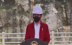Resmikan Bendungan Tapin, Jokowi Harap Banjir di Kalsel Dapat Teratasi