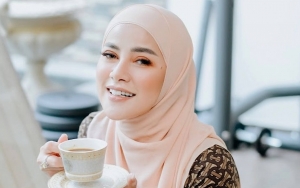 Sambil Berlalu, Olla Ramlan Bilang Begini Soal Kondisi Rumah Tangganya