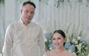Batal Menikah, Kalina Oktarani Menangis Minta Vicky Prasetyo Bersabar