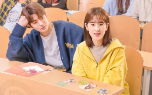 Jaehyun NCT Dan Park Hye Soo Saling Beri Nilai Sempurna Saat Bintangi 'Dear.M'