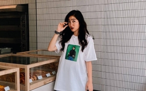 Febby Rastanty Kunjungi Bali, Bahagia Makan Nasi Campur Vegan Hingga Naik Motor Vespa