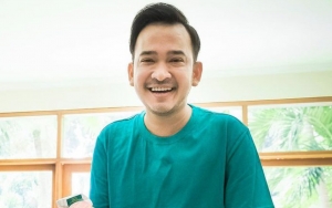Ruben Onsu Salut Sekaligus Terharu Lihat Bocah Pedagang Bakso Pikul, Paras Tampan Disorot