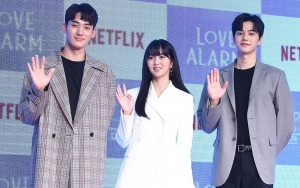 Song Kang dan Kim So Hyun Ciuman di Teaser 'Love Alarm 2', Jung Ga Ram Ngenes