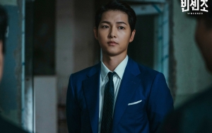 Song Joong Ki Pukuli Anak Sekolah di 'Vincenzo' Banjir Komentar Puas