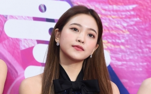 Yeri Pamerkan Hadiah Manis dari Red Velvet dan Nayeon TWICE di Lokasi Syuting Drama