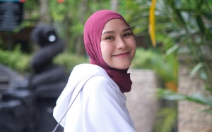 Makin Panik, Anak Ketiga Zaskia Adya Mecca Kini Malah Alami Demam Usai Kaki Tak Bisa Digerakkan