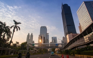 Dinilai Sukses Tangani Bencana, DKI Jakarta Terima Penghargaan dari BNPB