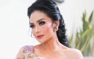 Proses Kilat Bikin Kebaya Terungkap, Krisdayanti Terima Undangan Dadakan di Pertunangan Aurel?