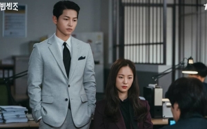 Bukan Jeon Yeo Bin, Song Joong Ki Justru Bermesraan dengan Karakter Ini di 'Vincenzo'