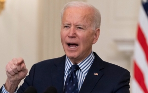 Trump Diminta Promosikan Vaksinasi COVID-19, Biden Beri Respon Begini