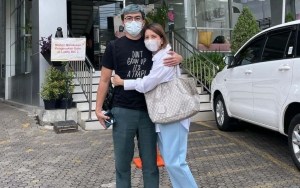 Tya Ariestya Minta Doa untuk Suami yang Baru Dioperasi, Beber Kondisi Terkini