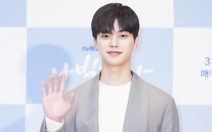 Dijuluki 'Putra Netflix', Song Kang Beri Tanggapan Santuy