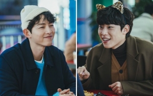 Song Joong Ki Syok Berat Dicium Kim Sung Cheol Saat Syuting'Vincenzo', Fans: Gelay