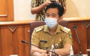 Pengunggah Komentar Singgung Jabatan Gibran Diciduk Polisi, Amnesty Tagih 'Janji' Jokowi