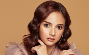 Angelica Simperler Umumkan Kabar Bahagia Kelahiran Buah Hati Pertama