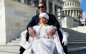 Jennifer Lopez dan Alex Rodriguez Kedapatan Berciuman di Tengah Rumor Keduanya Putus
