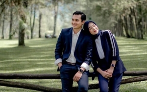 Sampai Trending, Potret Ikbal Fauzi dan Novia Giana Pamer Buku Nikah Raksasa Bikin Fans Patah Hati
