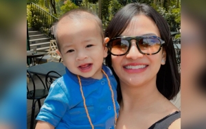 Video TikTok Vanessa Angel Masak Bubur Buat Baby Gala, Penampakan Benda Mirip Cabe Bikin Salfok