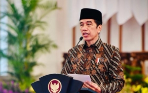 Jokowi Sebut Jatim Siap Diberi Vaksin AstraZeneca, Bakal Dipakai di Pesantren