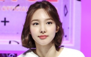 Nayeon TWICE Pose Cantik Umbar Punggung, Gaya Seksi Mempesona Tuai Pujian