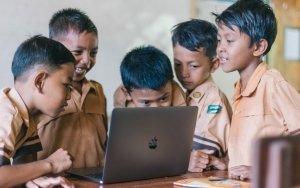 Wiku Adisasmito Jelaskan 5 Tahap yang Harus Dilakukan Agar Sekolah Bisa Dibuka Lagi