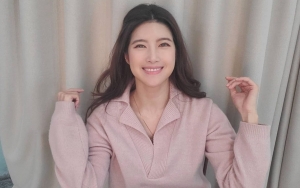 Mantan Trainee JYP Gina Maeng Tegaskan Idol-Idol K-Pop Saling Berkencan