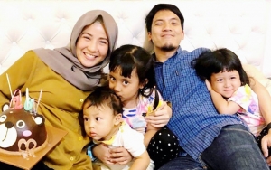 Desta Mati Kutu Saat Terus Diingatkan Putri Sulung Untuk Salat Lagi di Hari Ulang Tahunnya