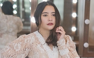 Prilly Latuconsina Pakai Baju Kebaya Bali, Wajah Cantik Makin Ramai Pujian