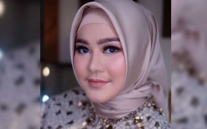 Sherrin Tharia Eks Istri Zumi Zola Mulai Move On, Netizen Sindir Lagi Keputusan Lepas Hijab