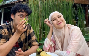 Tak Ikut Foto, Cerita Zaskia Adya Mecca Soal Sikap Manis Sang Putra Sambung 