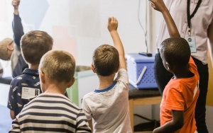 Kepala Sekolah Di Salah Satu Institusi AS Mundur Usai Bersikap Rasis