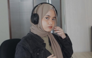 Hanin Dhiya Tak Mengira Bakal Raih Platinum, Penjualan Album Kedua Capai Rp 1 Miliar