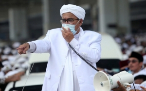 Habib Rizieq Baca Eksepsi, Heran Kenapa Kerumunan Jokowi Tak Ikut Ditindak