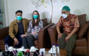 Anak Pertama Randy Pangalila Lahir, Begini Reaksi Orangtuanya Chelsey Frank 