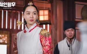 CJ ENM Hapus Layanan VOD 'Mr. Queen' Buntut Kontroversi Distorsi Sejarah 'Joseon Exorcist'