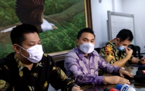 Hotma Sitompul Marah Difitnah Isu Selingkuh, Khawatirkan Kondisi Anak Bams Eks Samsons
