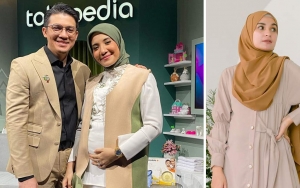 Segera Melahirkan, Potret Zaskia Sungkar Ditemani Irwansyah dan Shireen Banjir Doa