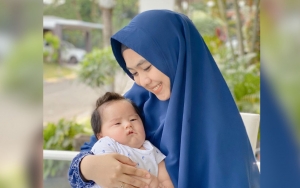 Putra Bungsu Derita Prader Willi Syndrome, Oki Setiana Dewi Nangis Usai Ketemu Tim Dokter