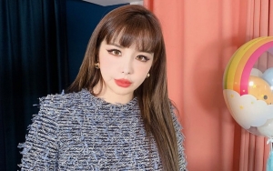 Park Bom Kenang Masa Lalu Dalam MV Comeback Solo 'Do Re Mi Fa Sol' Feat. Changmo