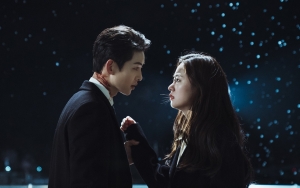 Song Joong Ki Syok Auto Hilang Fokus Digeplak Jeon Yeo Bin di Lokasi 'Vincenzo'